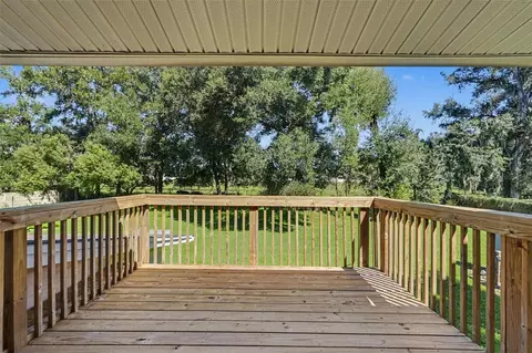 Exterior - 126 Goins Dr, Seffner, FL 33584 photo 4 of 7