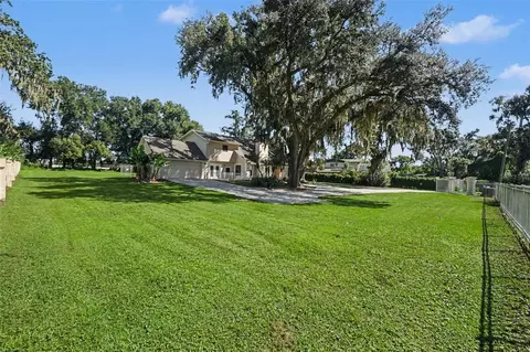 Exterior - 126 Goins Dr, Seffner, FL 33584 photo 6 of 7