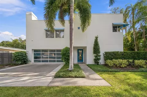2718 W Price Ave, Tampa, FL 33611