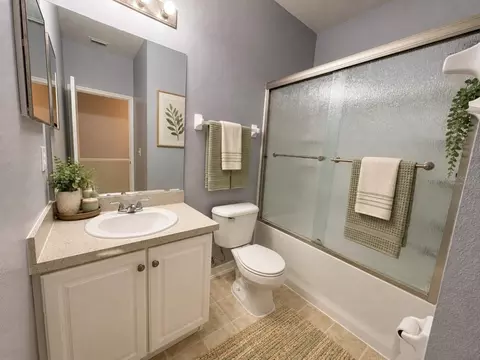 Bath - 12307 Foxmoor Peak Dr, Riverview, FL 33579 photo 3 of 6
