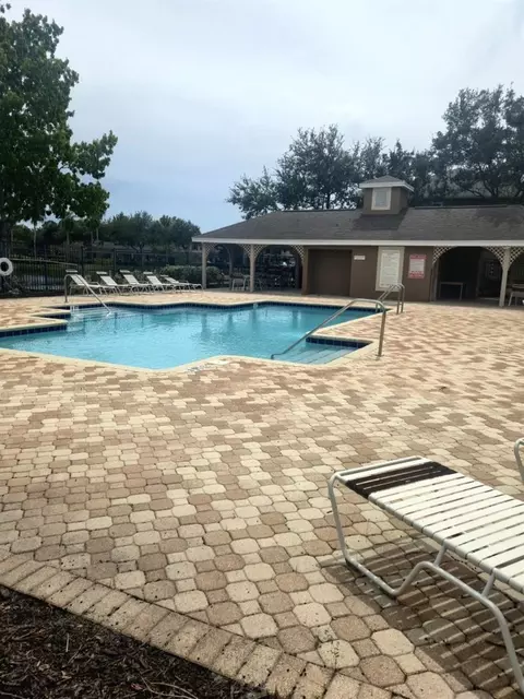 Exterior - 12307 Foxmoor Peak Dr, Riverview, FL 33579 photo 6 of 9