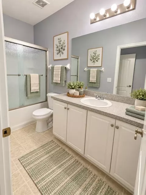 Bath - 12307 Foxmoor Peak Dr, Riverview, FL 33579 photo 2 of 6