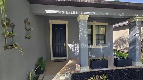 Exterior - 13917 Roseate Tern Ln, Riverview, FL 33579 photo 3 of 9