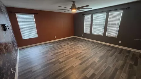 Living - 13917 Roseate Tern Ln, Riverview, FL 33579 photo 4 of 5