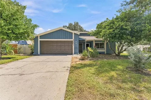 15801 Country Lake Dr, Tampa, FL 33624