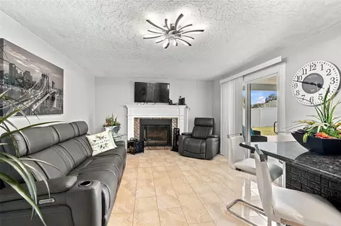 Living - 1325 Oakcrest Dr, Brandon, FL 33510 photo 4 of 4