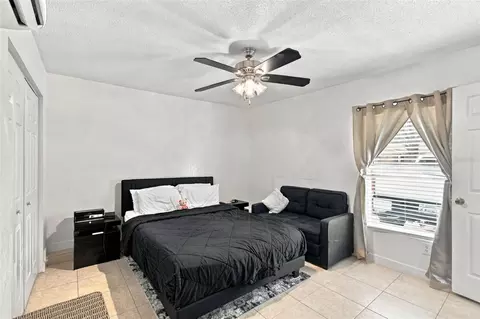 Bedroom - 1325 Oakcrest Dr, Brandon, FL 33510 photo 10 of 13