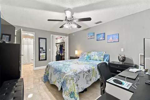 Bedroom - 1325 Oakcrest Dr, Brandon, FL 33510 photo 6 of 13