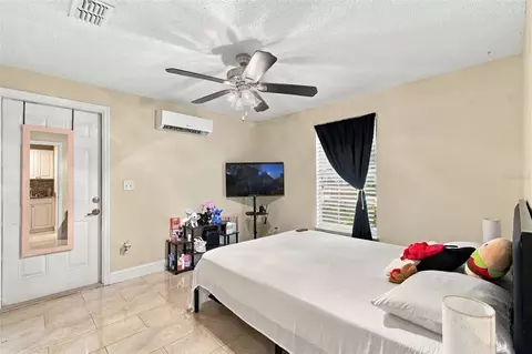 Bedroom - 1325 Oakcrest Dr, Brandon, FL 33510 photo 13 of 13
