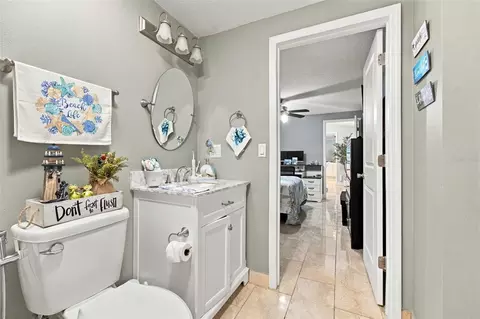 Bath - 1325 Oakcrest Dr, Brandon, FL 33510 photo 4 of 7