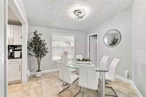 Dining - 1325 Oakcrest Dr, Brandon, FL 33510 photo 1 of 3