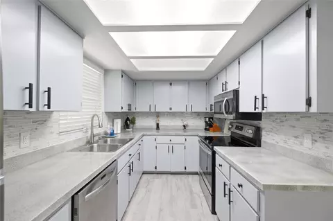 Kitchen - 8180 Anchor Point Dr, Weeki Wachee, FL 34607 photo 2 of 2