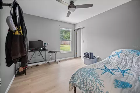 Bedroom - 2041 Shadow Pine Dr, Brandon, FL 33511 photo 4 of 5