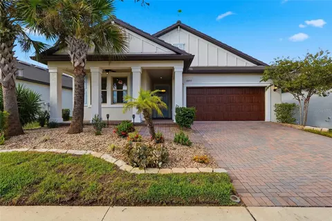 31493 Cannon Rush Dr, San Antonio, FL 33576