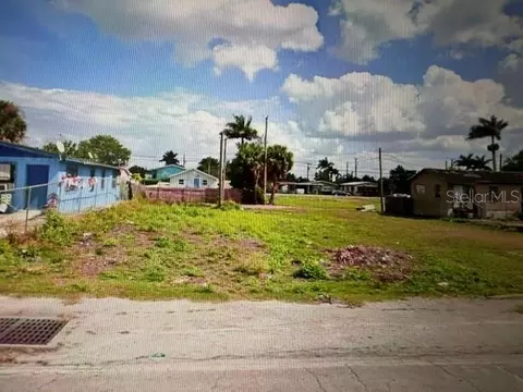 521 SW 5th St, Belle Glade, FL 33430