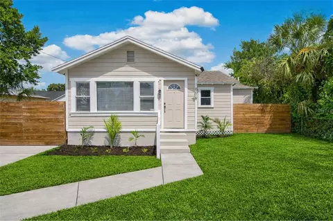 1806 E Mcberry St, Tampa, FL 33610