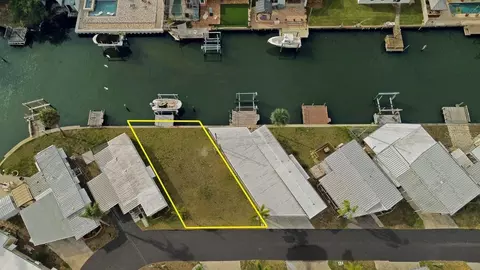 8740 43rd Ave N #136, Saint Petersburg, FL 33709