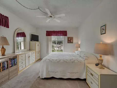 Bedroom - 13122 Slash Pine Dr #E2, Hudson, FL 34669 photo 4 of 4