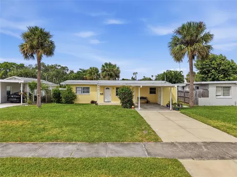 4000 Indianapolis St NE, Saint Petersburg, FL 33703