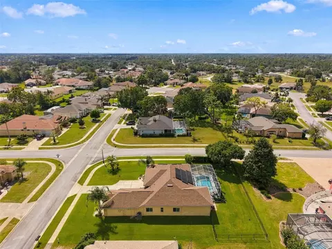 View/Area - 3542 Conifer Loop, Spring Hill, FL 34609 photo 4 of 14
