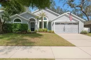 4605 Oak River Cir, Valrico, FL 33596