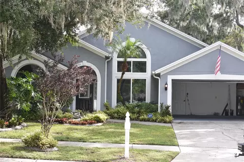 4605 Oak River Cir, Valrico, FL 33596