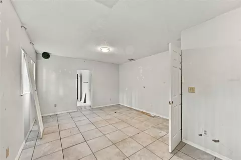 Bedroom - 5906 Watson Rd, Riverview, FL 33578 photo 6 of 6