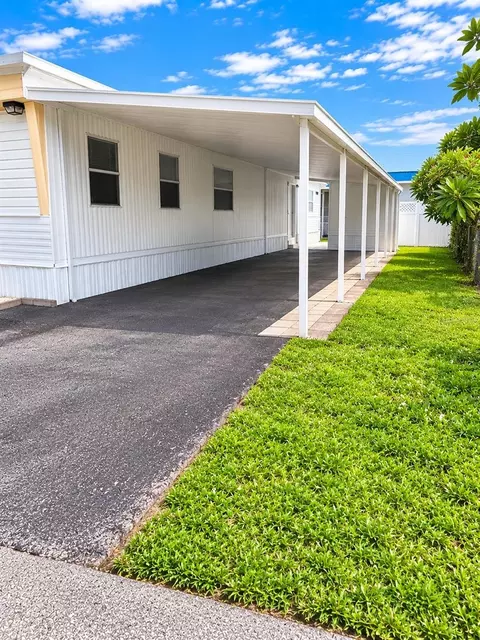 6580 Seminole Blvd #519, Seminole, FL 33772