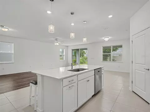 Kitchen - 14180 Samoa Hill Ct, Riverview, FL 33569 photo 2 of 2