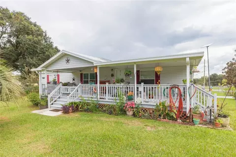 14716 Billie Ln, Dade City, FL 33525