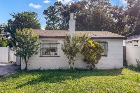 8307 N Hillsborough Ln, Tampa, FL 33604