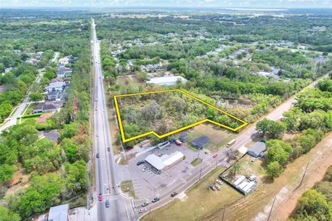 5708 Lithia Pinecrest Rd, Lithia, FL 33547 photo 3