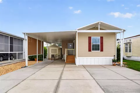 35143 Danny Dr, Zephyrhills, FL 33541
