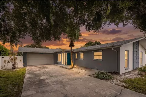2075 N Keene Rd, Clearwater, FL 33755