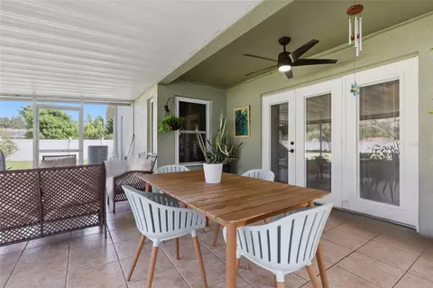 Exterior - 12402 Tree Pointe Ct, Riverview, FL 33578 photo 5 of 11