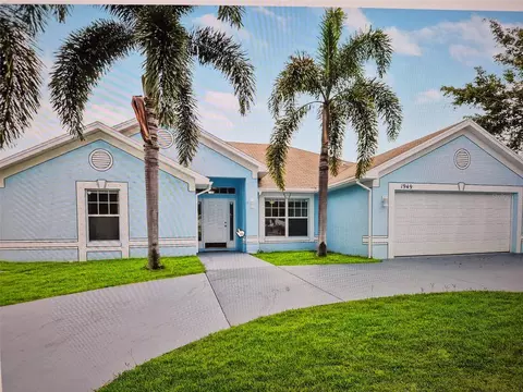 1949 SE Airoso Blvd, Port Saint Lucie, FL 34984