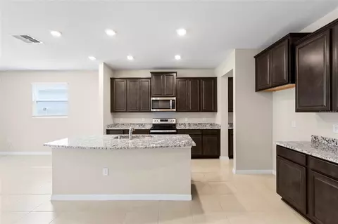 Kitchen - 13071 Brookside Moss Dr, Riverview, FL 33579 photo 1 of 4