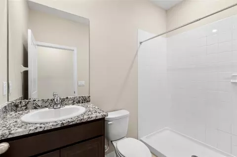 Bath - 13071 Brookside Moss Dr, Riverview, FL 33579 photo 1 of 8