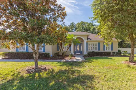 11730 Lakeview Dr, New Port Richey, FL 34654