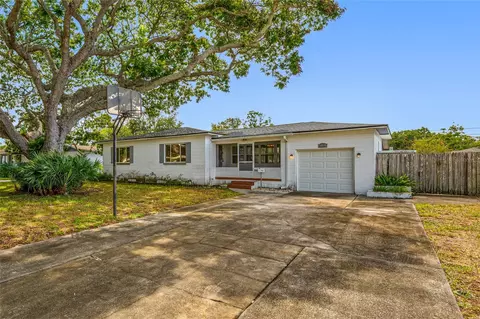 5918 4th Ave N, Saint Petersburg, FL 33710