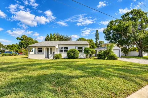 4117 Bay St NE, Saint Petersburg, FL 33703