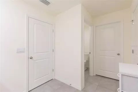 Entry Way - 11933 Downy Birch Dr, Riverview, FL 33569 photo 5 of 5