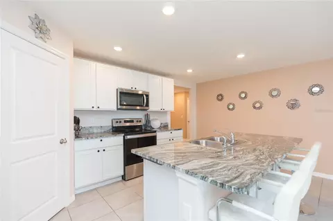 Kitchen - 11933 Downy Birch Dr, Riverview, FL 33569 photo 2 of 3
