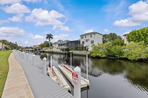 381 Moorings Cove Dr #9B, Tarpon Springs, FL 34689