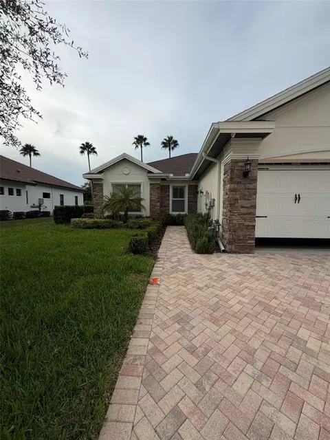 Exterior - 9650 Milano Dr, New Port Richey, FL 34655 photo 4 of 13