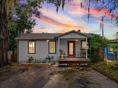 910 Eskimo Ave, Tampa, FL 33604