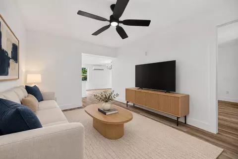 Living - 11317 Sylvan Green Ln, Riverview, FL 33569 photo 2 of 4