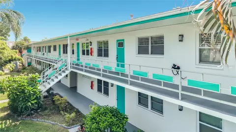 6100 21st St N #17, Saint Petersburg, FL 33714