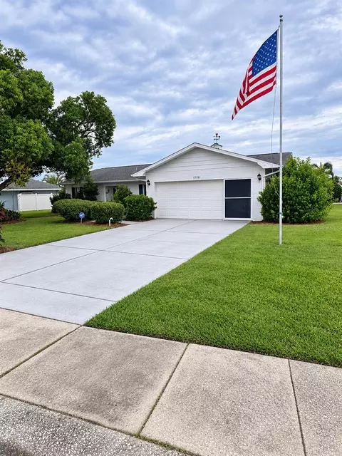 1731 Coco Palm Cir, Sun City Center, FL 33573