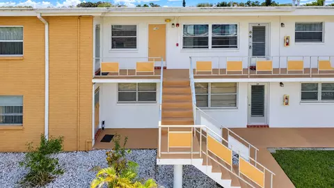 5940 21st St N #11, Saint Petersburg, FL 33714